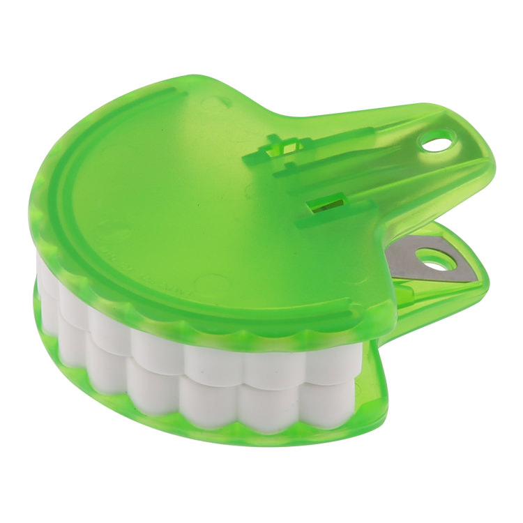 Plastic teeth magnet chip clip.
