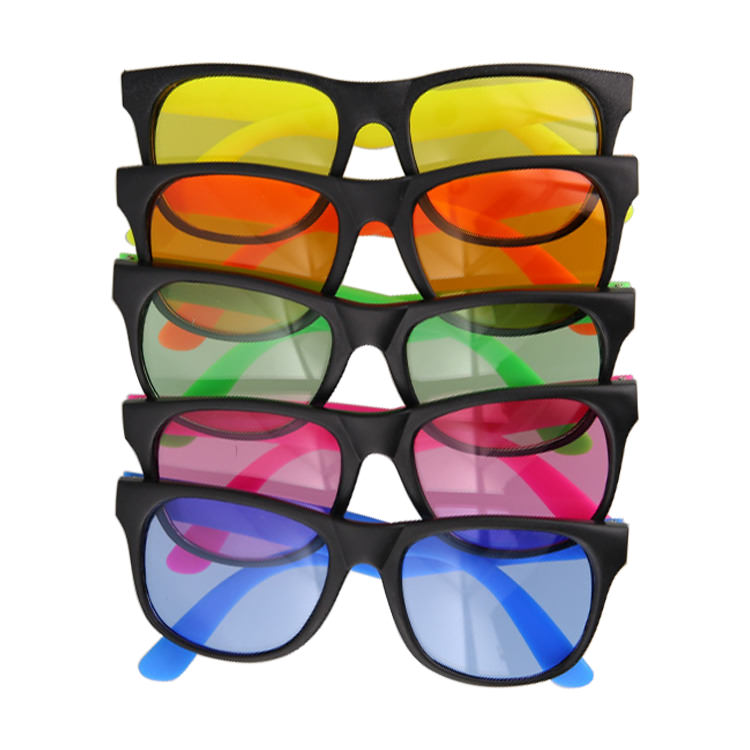 Polycarbonate tinted rubberized sunglasses blank.
