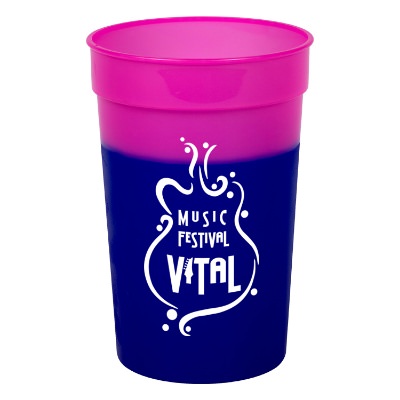 Plastic blue to purple color changing stadium cup with printed logo in 22 ounces.