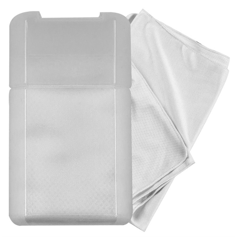 Custom cooling towel in plastic case