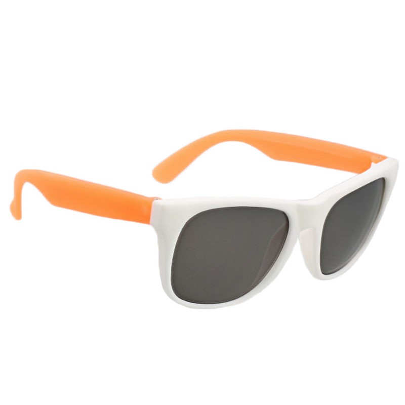 Polypropylene resin and polycarbonate frame retro sunglasses.