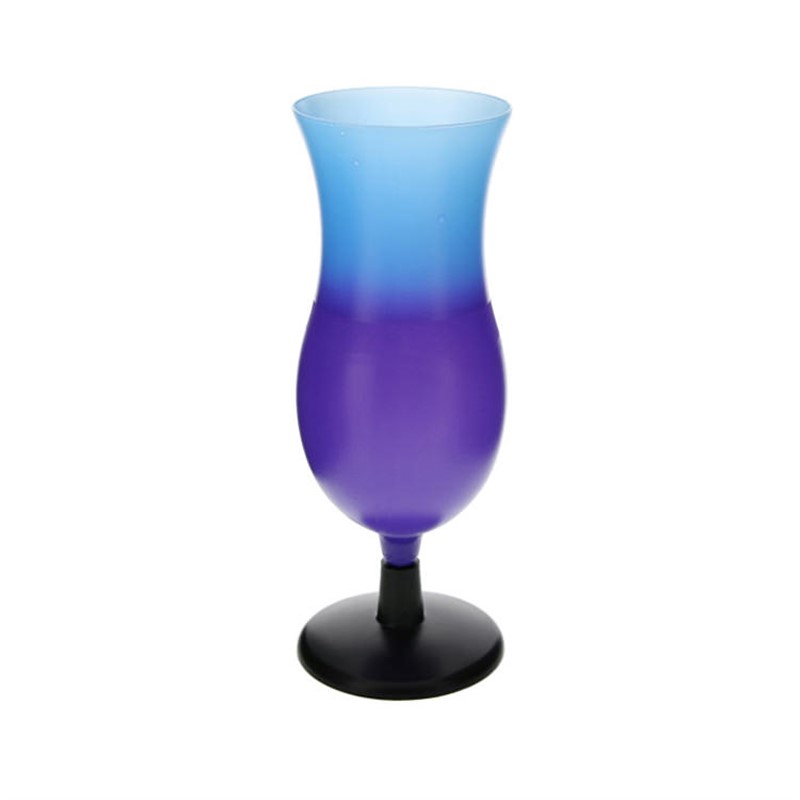 Plastic color changing cup in 14 ounces.