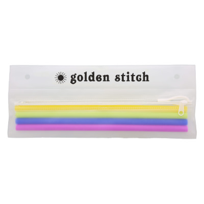 Assorted colors straw kit with carrying case.